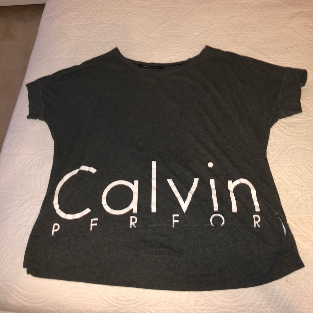 CALVIN KLEIN PERFORMANCE TEE SZ. XL
